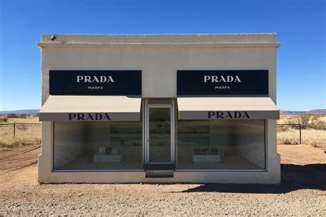 schilderij prada marfa|prada marfa location.